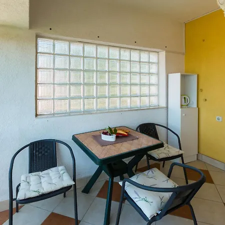 Neno Apartment