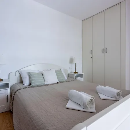 Neno Apartment Crikvenica