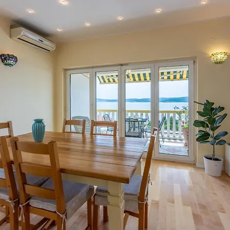 Neno Apartment