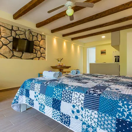 Neno * 크리크베니카