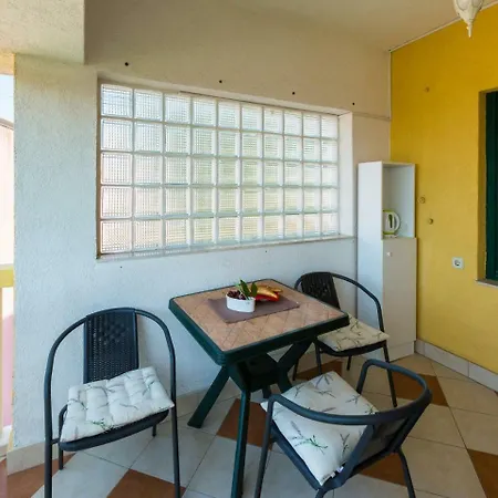Neno Apartment *