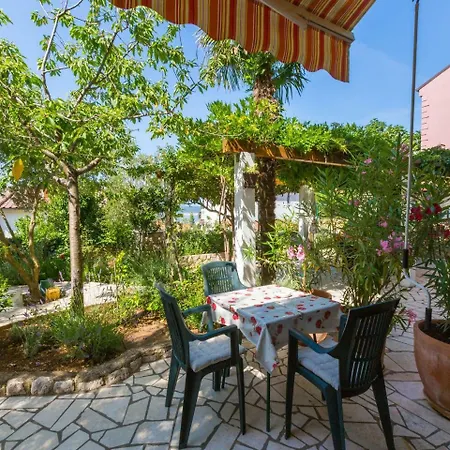 Apartment Neno Crikvenica